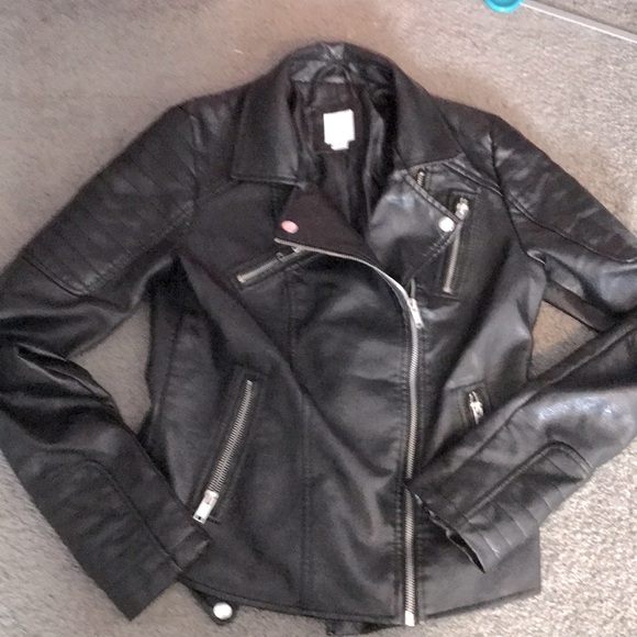 Leather jacket - Picture 1 of 1
